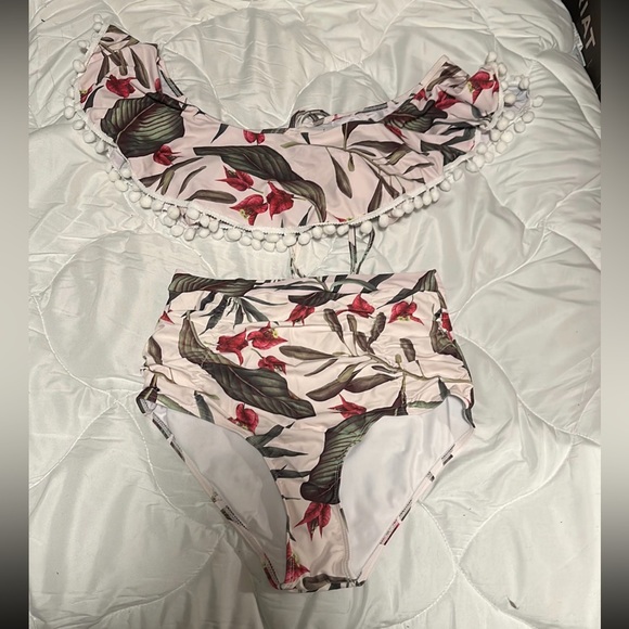 Heat Move Women High Waisted Retro Flounce Off Shoulder Two Piece Swimsuit - Picture 3 of 6